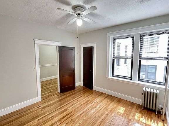 2nd image of 39 Glenville Ave APT 8