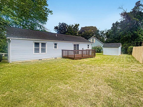 2nd image of 1448 River Ct