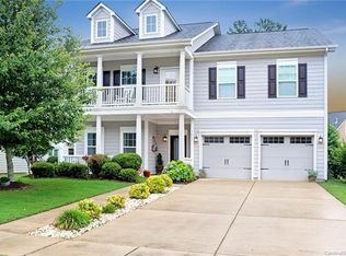1009 Angelica Ln, Tega Cay, SC 29708