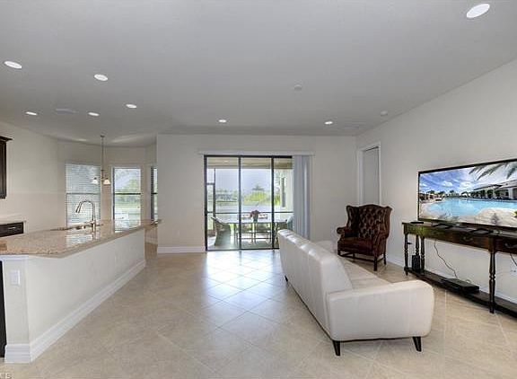 5th image of 13837 Callisto Ave