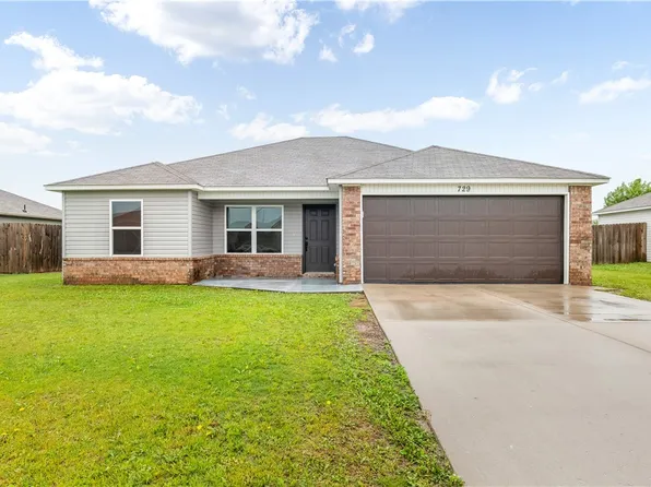 729 NW 68th Ave, Bentonville, AR 72713