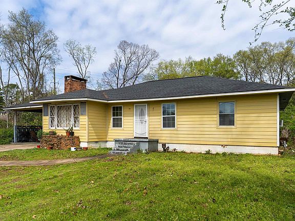 2nd image of 525 Woodward Rd