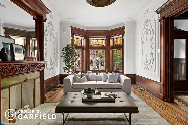 Sold by Leslie J. Garfield | media 2