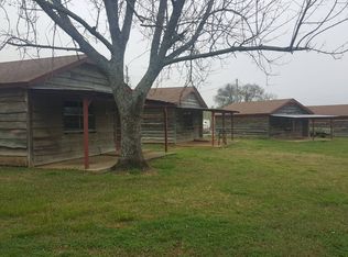 747 N 4260th Rd, Hugo, OK 74743