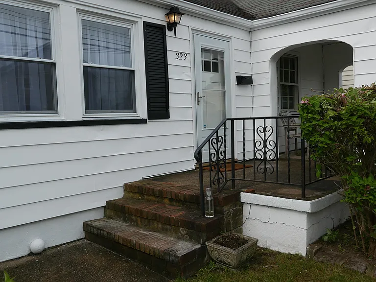 323 15th Ave #1 — Photo 3