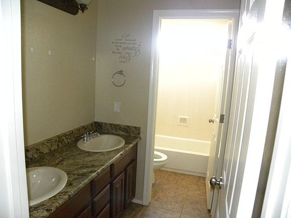 4th image of 17762 W Evans Dr