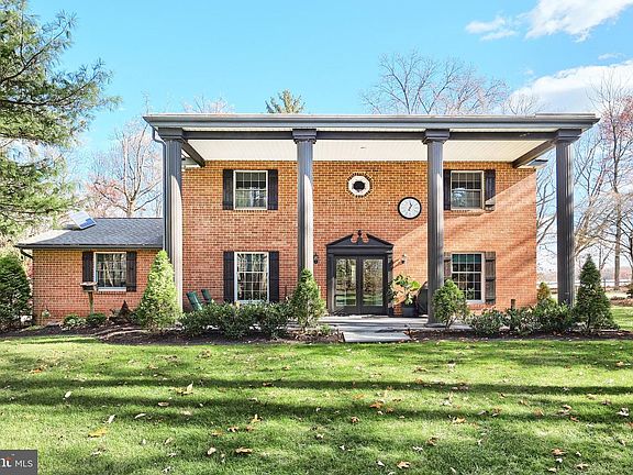 5th image of 798 Goram Rd