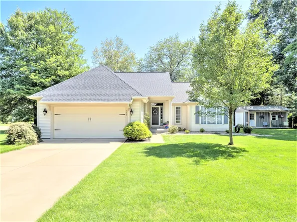 190 Equestrian Dr, Portage, MI 49002