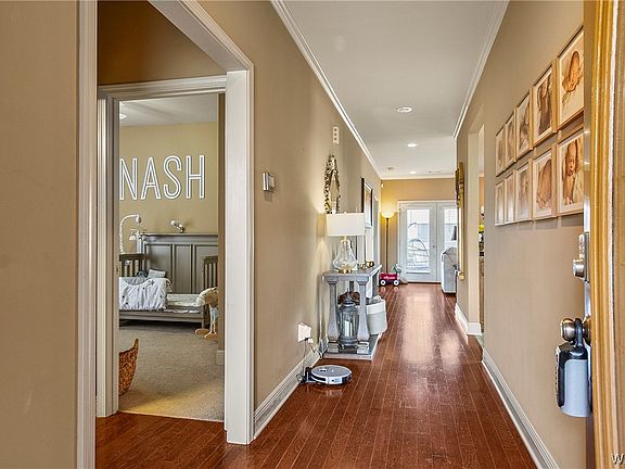3rd image of 305 Grazing Field Dr