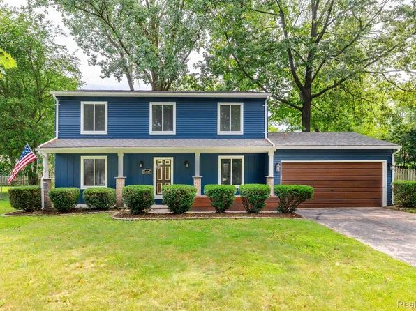 3625 Knollview Ave, West Bloomfield, MI 48324
