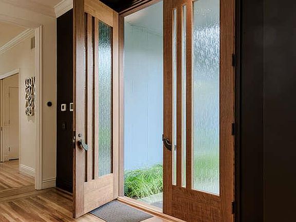 2nd image of 747 Bromfield Rd