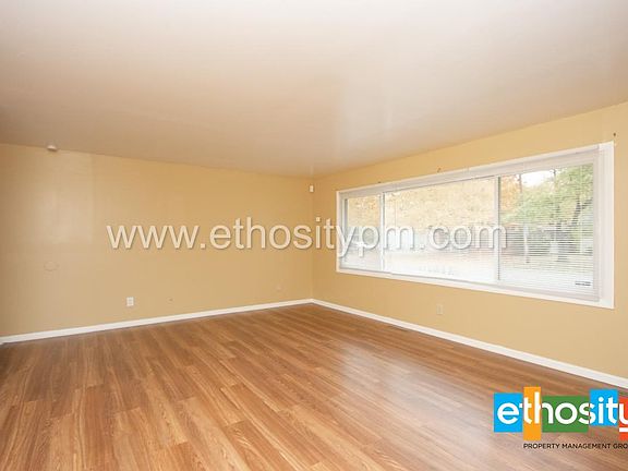 5th image of 6130 E 43rd Pl