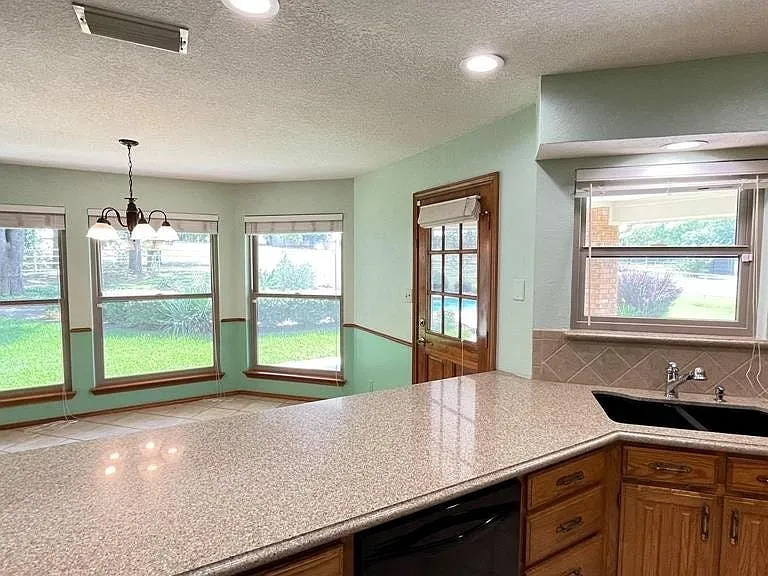 6340 Grauton Dr — Photo 54