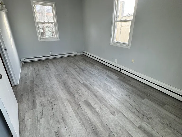 395 N Pennsylvania Ave — Photo 10