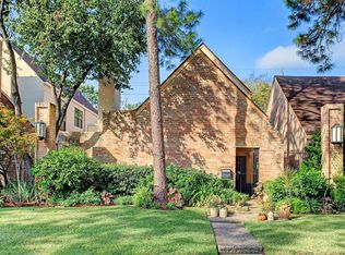 1034 Townplace St, Houston, TX 77057