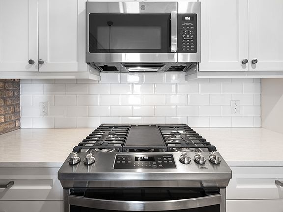 5th image of 806 N 2nd St Unit 301