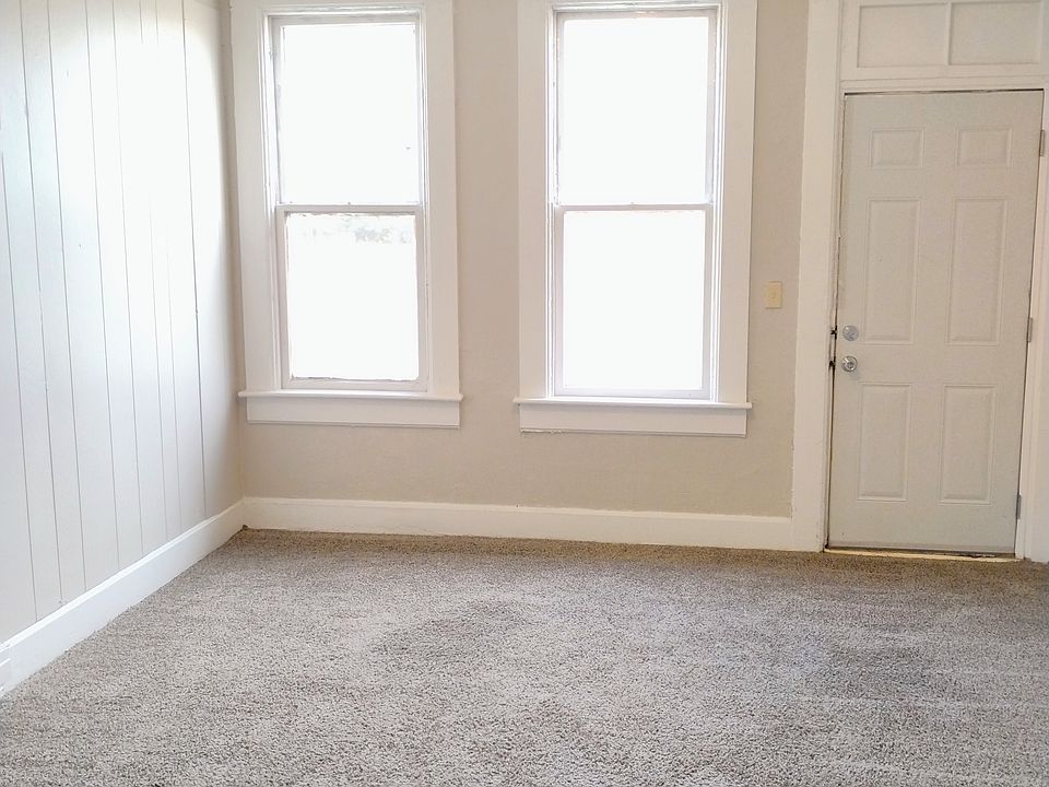 1st image of 318 Marquette St #324