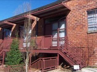 241 Johnson Ave, Carrollton, GA 30117