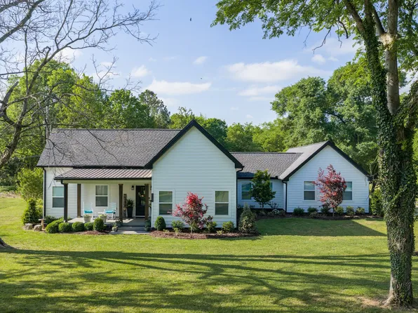 3137 Old Salem Rd, Murfreesboro, TN 37128