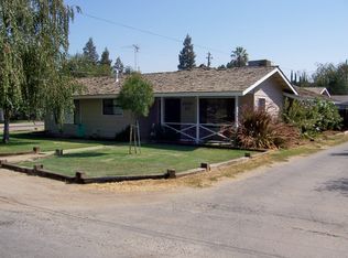 20704 S Armstrong Ave, Laton, CA 93242