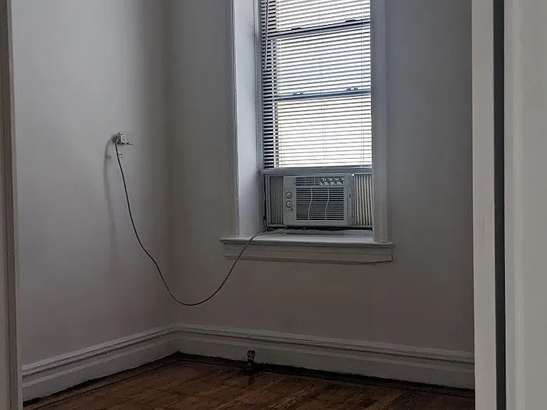 41-16 51st St #1-F — Photo 8