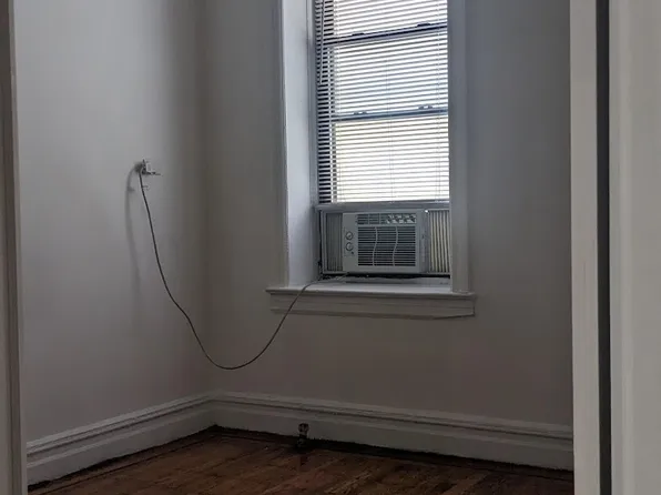 41-16 51st Street image 10 of 10