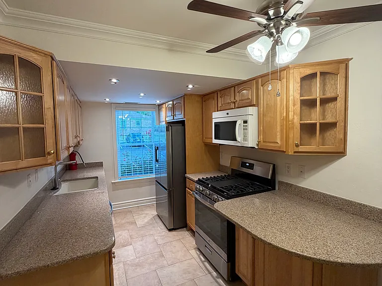 169 Devon Ct — Photo 7