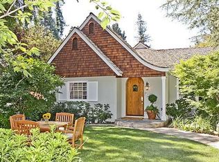 99 Princeton Rd, Menlo Park, CA 94025