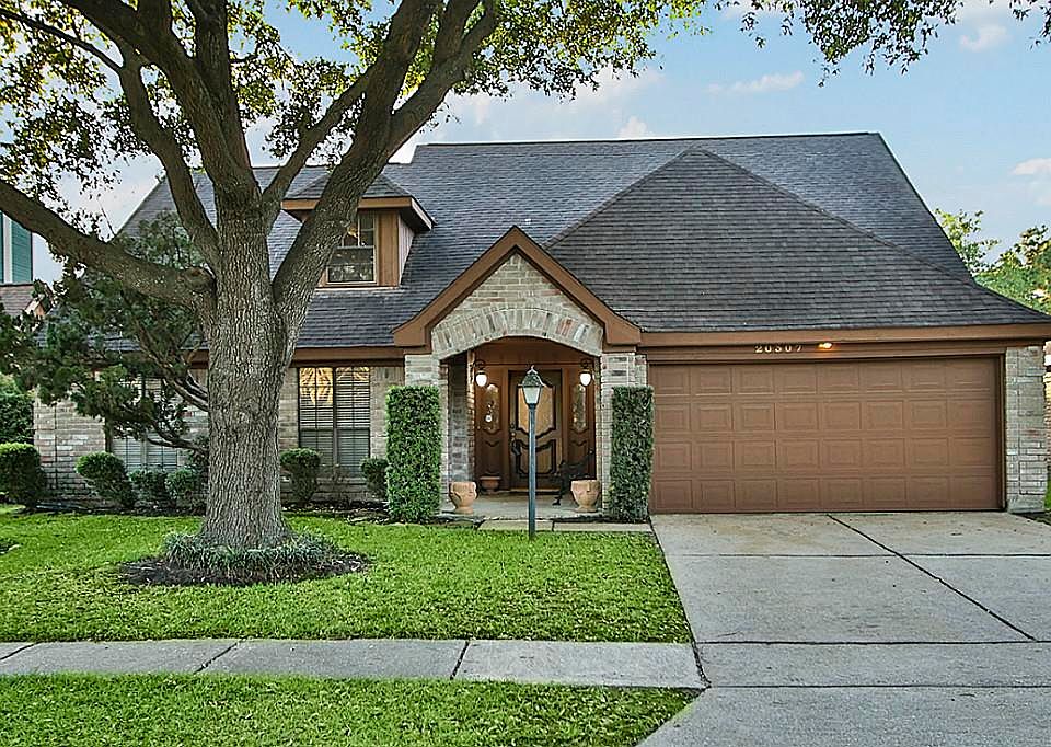 1st image of 20307 Lionsgate Ln