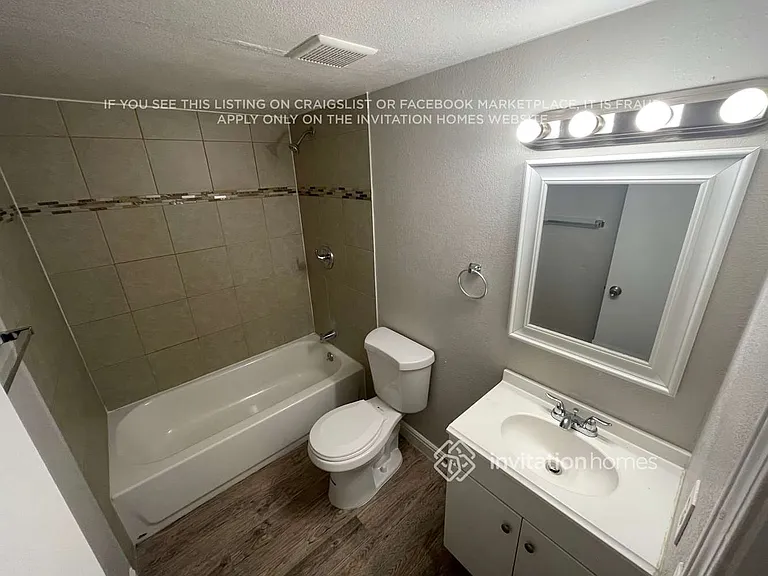 17405 E Temple Dr — Photo 11