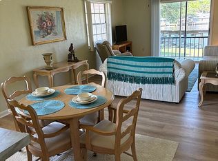 1640 Juno Trl APT 204C, Astor, FL 32102