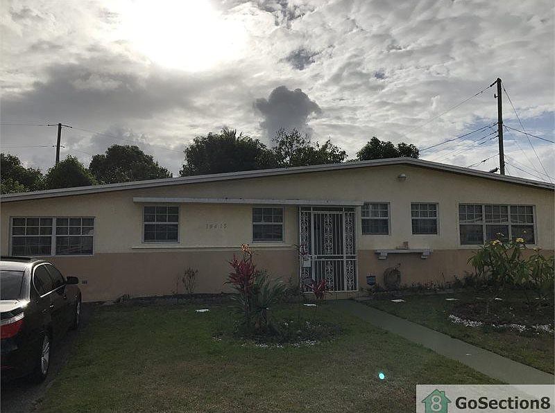 1st image of 19415 NW 39th Ave