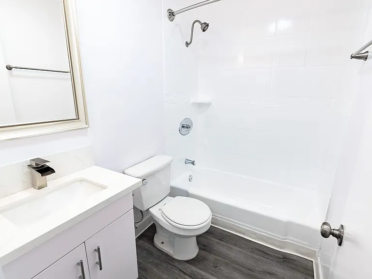 4950 Coldwater Canyon — Photo 19