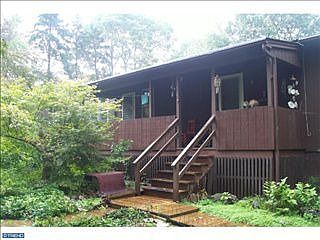 2nd image of 275 Fretz Rd