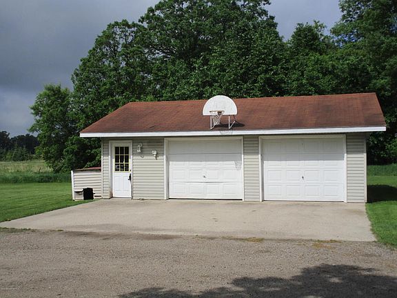4th image of 52516 County Highway 52