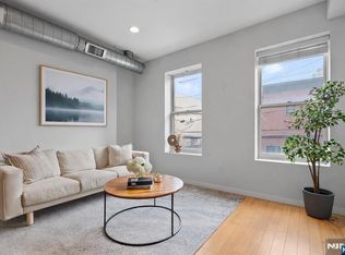 1300 Park Ave APT 2B, Hoboken, NJ