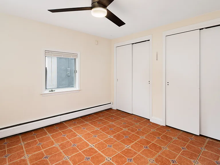 4 Yale St #1 — Photo 12