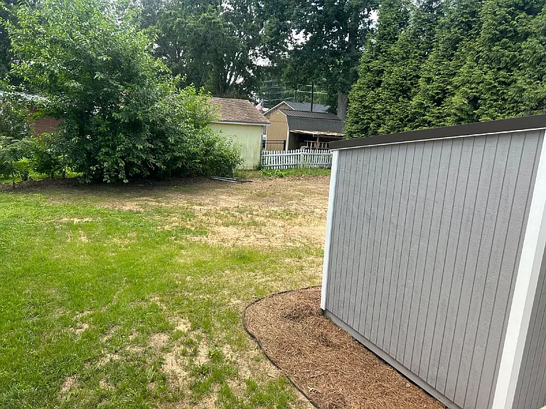 914 Linwood Rd — Photo 19