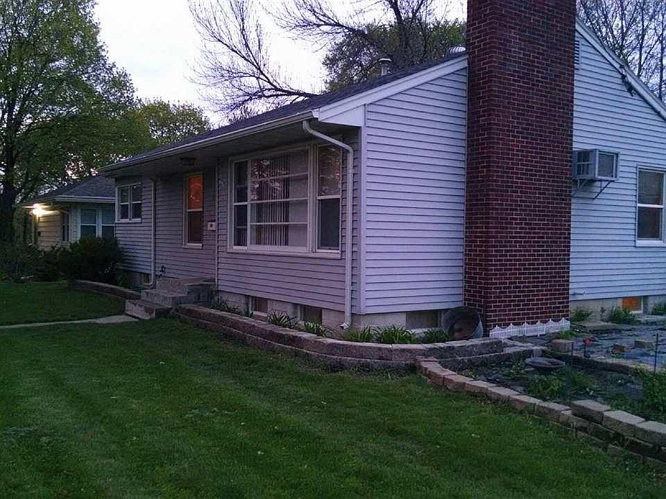 2nd image of 707 Carney Ave
