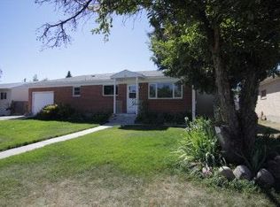 925 Spriggs Dr #1, Lander, WY 82520