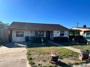 203 N Maple St, Carlsbad, NM 88220