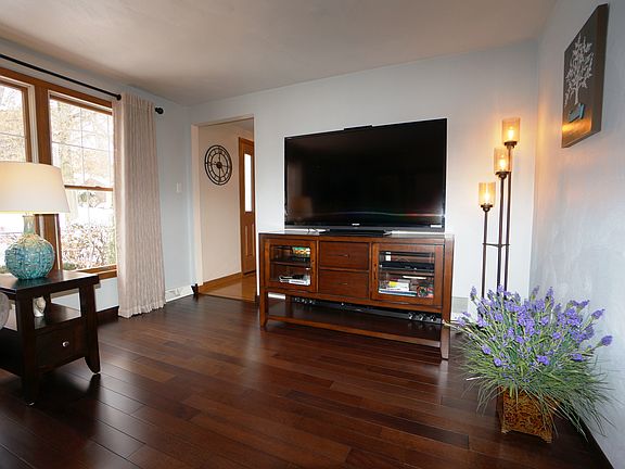3rd image of 3952 Murry Highlands Cir