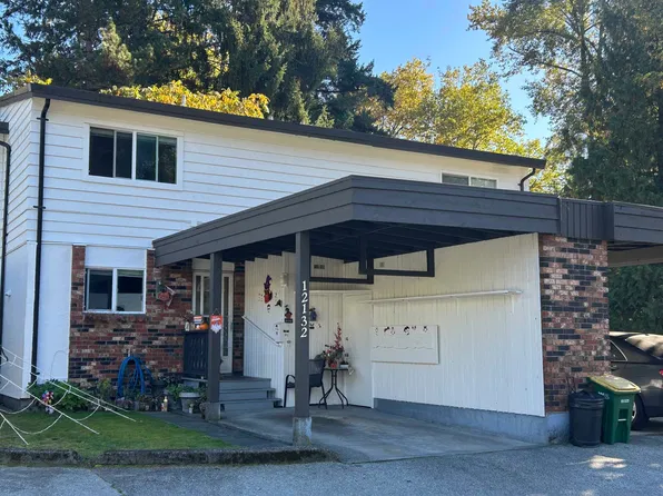 12132 Schmidt Cres, Maple Ridge, BC V2X 8A2