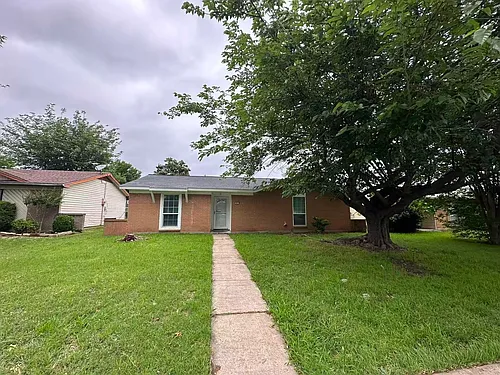 901 Wandering Way Dr Photo 1