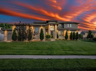 19017 Hamilton St, Elkhorn, NE 68022