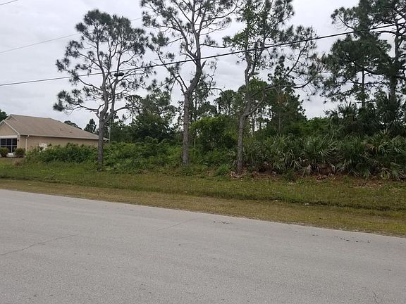 4th image of 962 Sarasota Dr SE