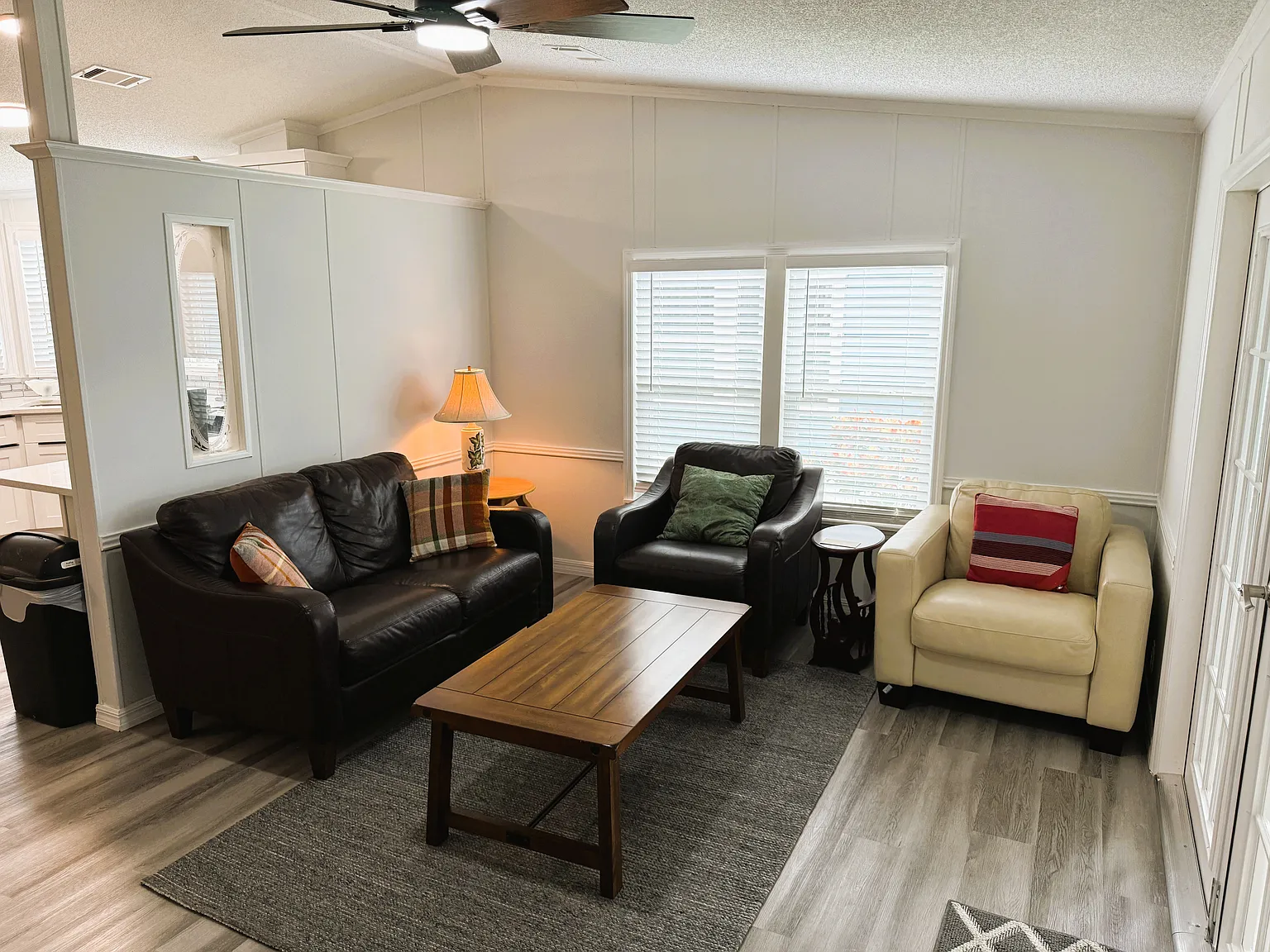 2 bed, 862 sqft, $1,400 — Photo 3