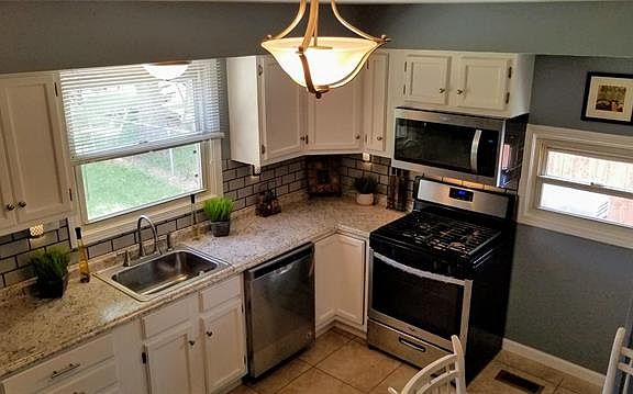 2nd image of 155 S Saint Jacques St