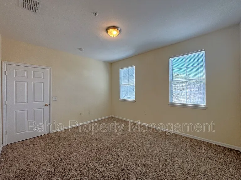 6663 Queens Borough Ave #303 — Photo 12