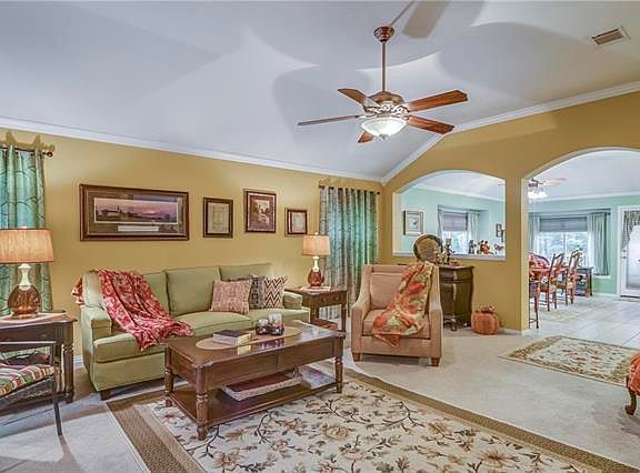 4th image of 5612 Shadydell Dr